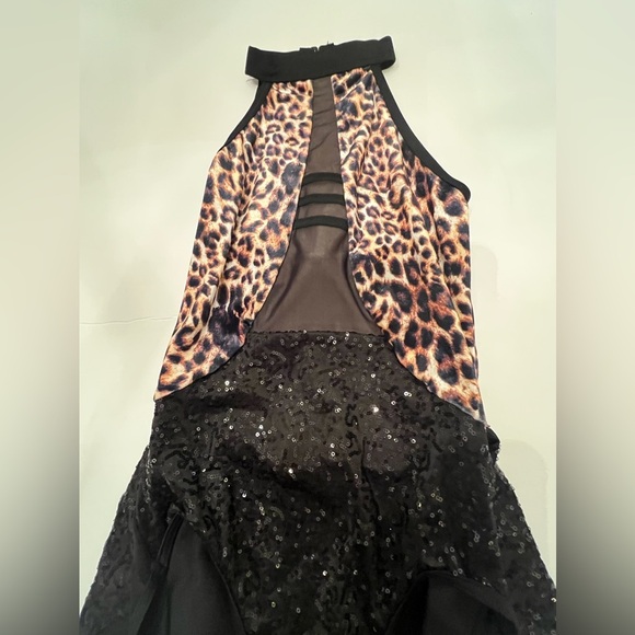 WEISSMAN ADULT SMALL JAZZ COSTUME
Black w/animal print insert - Picture 1 of 8